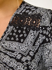 Roman Curve Patchwork Print Spitzen-Top - Bild 5 von 5