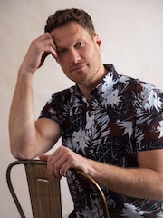 Lakeland Clothing Ashness Short Sleeve 100% Cotton Brown Shirt - Image 4 of 6