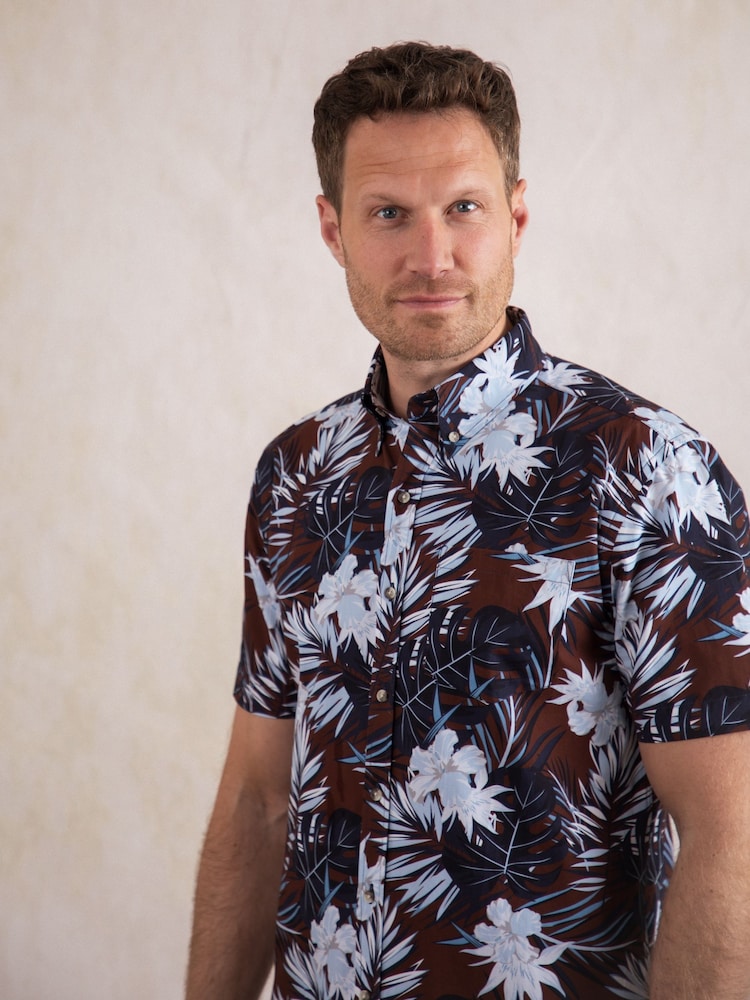 Lakeland Clothing Ashness Short Sleeve 100% Cotton Brown Shirt - Image 6 of 6