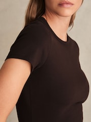 Reiss – Jolie – T-Shirt aus Stretch-Baumwolle mit Rundhalsausschnitt - Bild 3 von 5