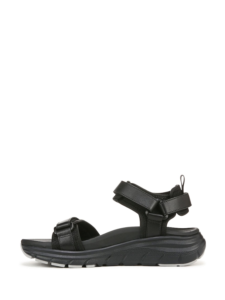 Vionic Regular Fit Cream Walk Max Wanderer Walking Sandals - Image 2 of 7