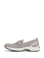 Vionic Regular Fit 23Walk Loafers - Image 2 of 7