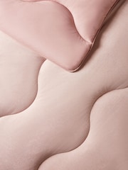 Night Lark 4.5 Tog Coverless Duvet and Pillowcase Set - Image 6 of 8