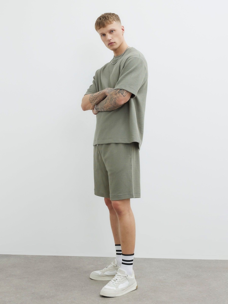 River Island Green Textured Crinkle T-Shirt - Image 2 of 4