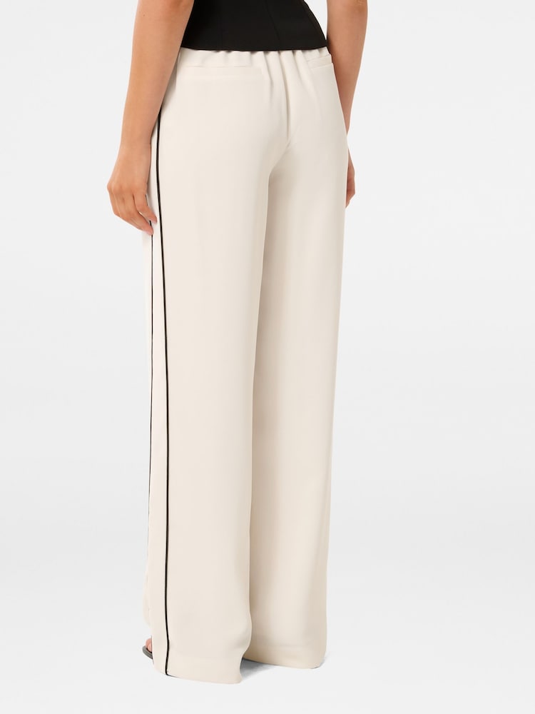 Forever New Cream Wide Fit Brandi Striped Wide Leg Pants - Image 2 of 5