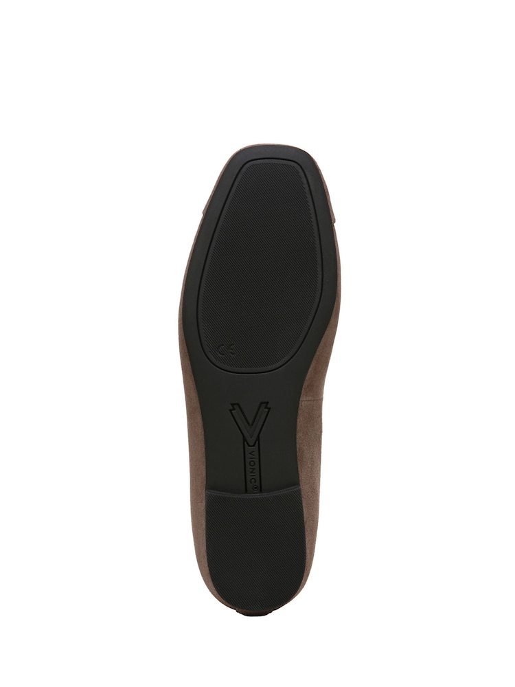 Braun - Vionic Wide Fit Klara Arch Support Ballet Flats - Bild 6 von 6 Braun - Vionic Wide Fit Klara Arch Support Ballet Flats - Bild 6 von 6