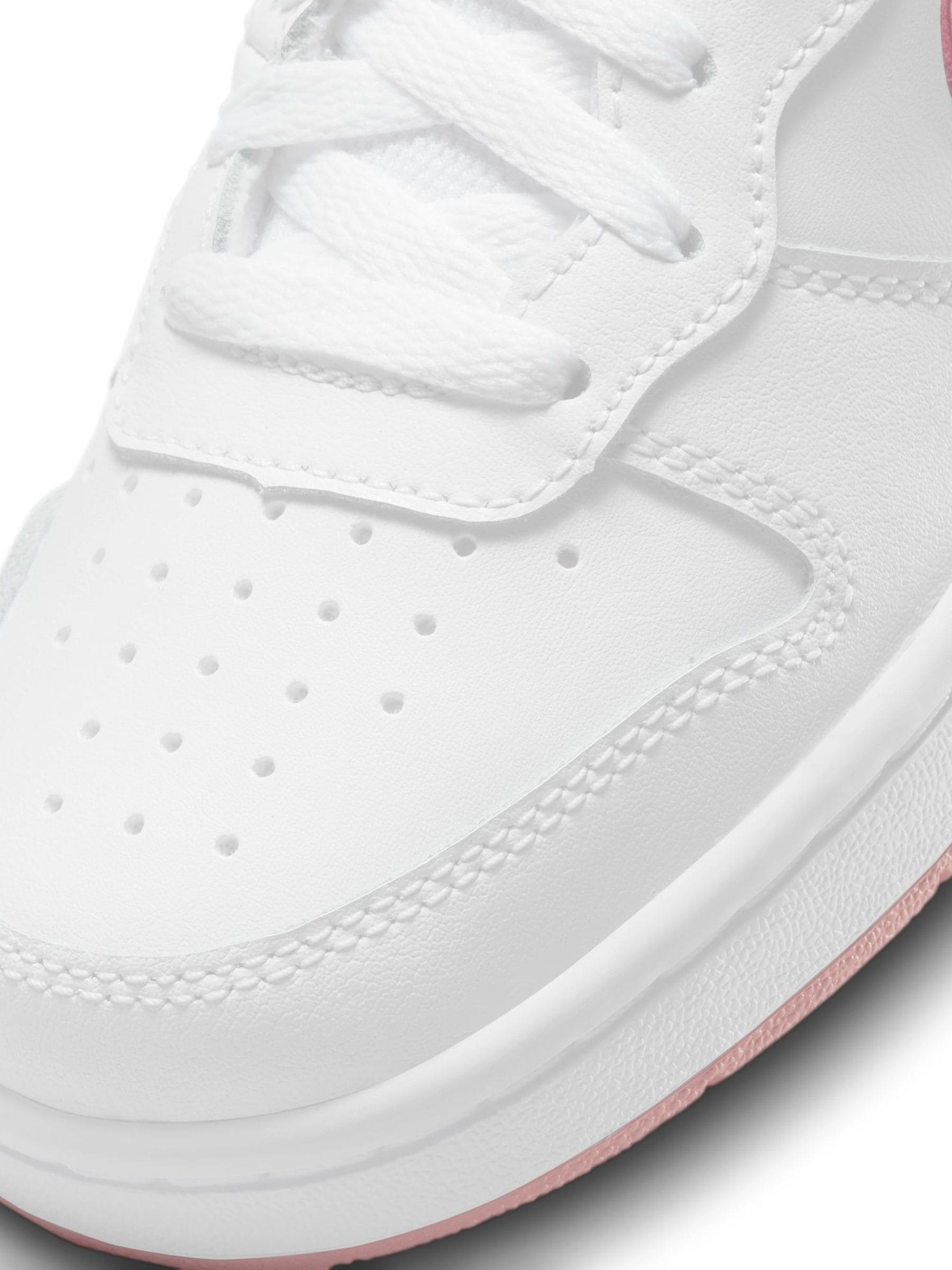 n11 nike court borough low