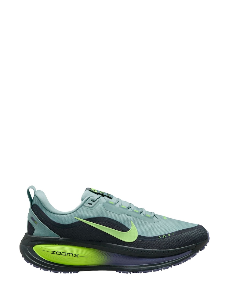Nike Green Vomero 18 GORE-TEX Running Trainers - Image 1 of 4 Nike Green Vomero 18 GORE-TEX Running Trainers - Image 1 of 4