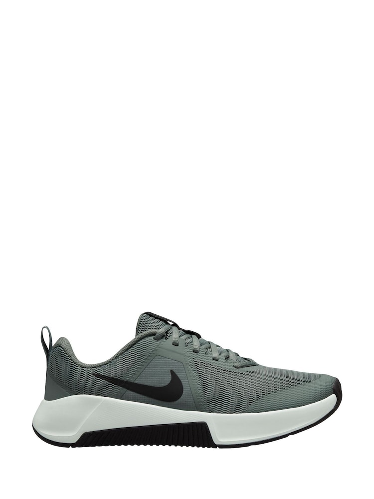Nike Green/White MC Trainer 3 Gym Trainers - Image 1 of 4 Nike Green/White MC Trainer 3 Gym Trainers - Image 1 of 4