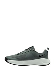 Nike Green/White MC Trainer 3 Gym Trainers - Image 2 of 4