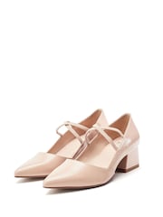 Natural - Moda in Pelle Garlande Elastic Cross Strap Block Heel Shoes - Imagem 2 de 4