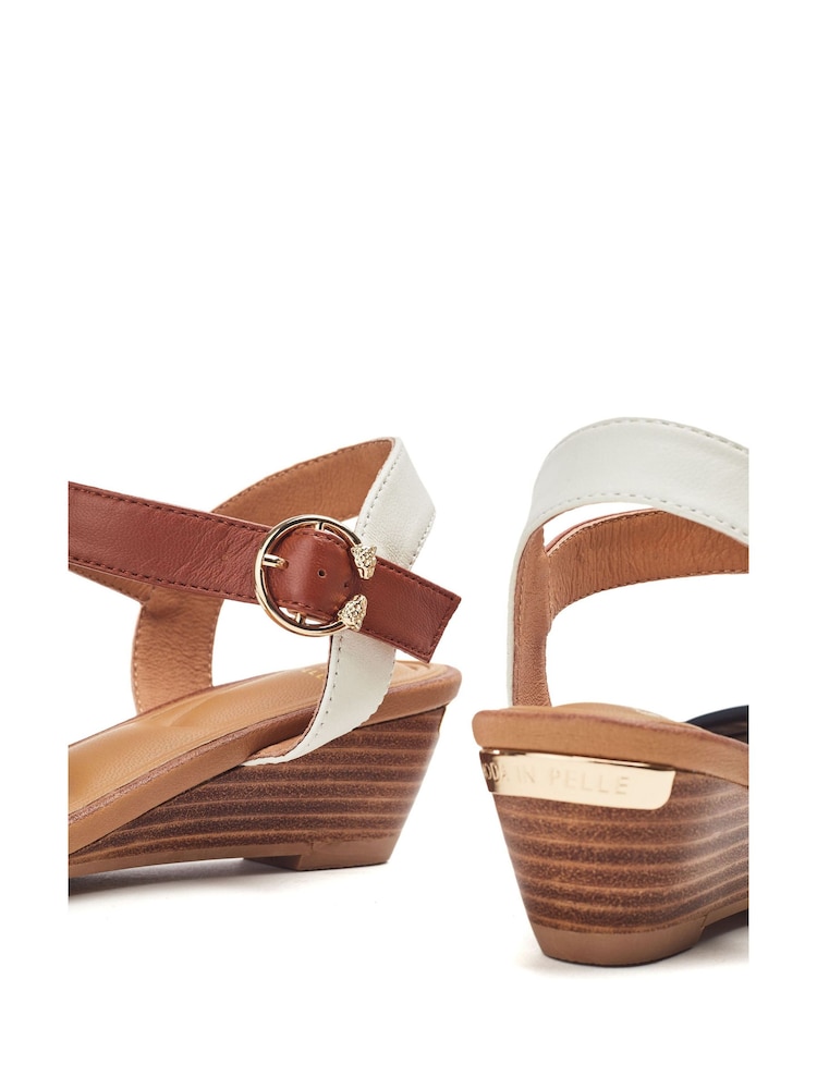 Bril White - Moda in Pelle Mayapple Heel Clip Wedges Strappy Leather Sandals - Imagen 4 de 4 Bril White - Moda in Pelle Mayapple Heel Clip Wedges Strappy Leather Sandals - Imagen 4 de 4