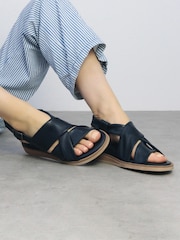 Azul - Moda in Pelle azul sobre Sandals de couro com tira cruzada macia e microanca - Imagem 1 de 5