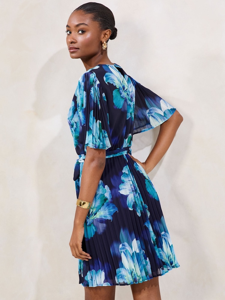 Azul marino - Vestido recto plisado con estampado floral de Lipsy - Imagen 4 de 4