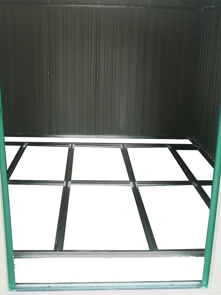 Charles Bentley Green Large 8ft x 10ft Metal Garden Shed - Image 3 of 3