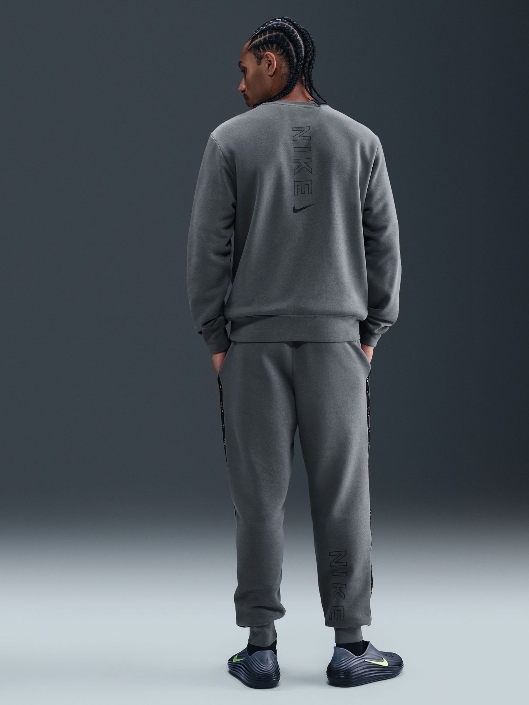 nike graphic crew neck