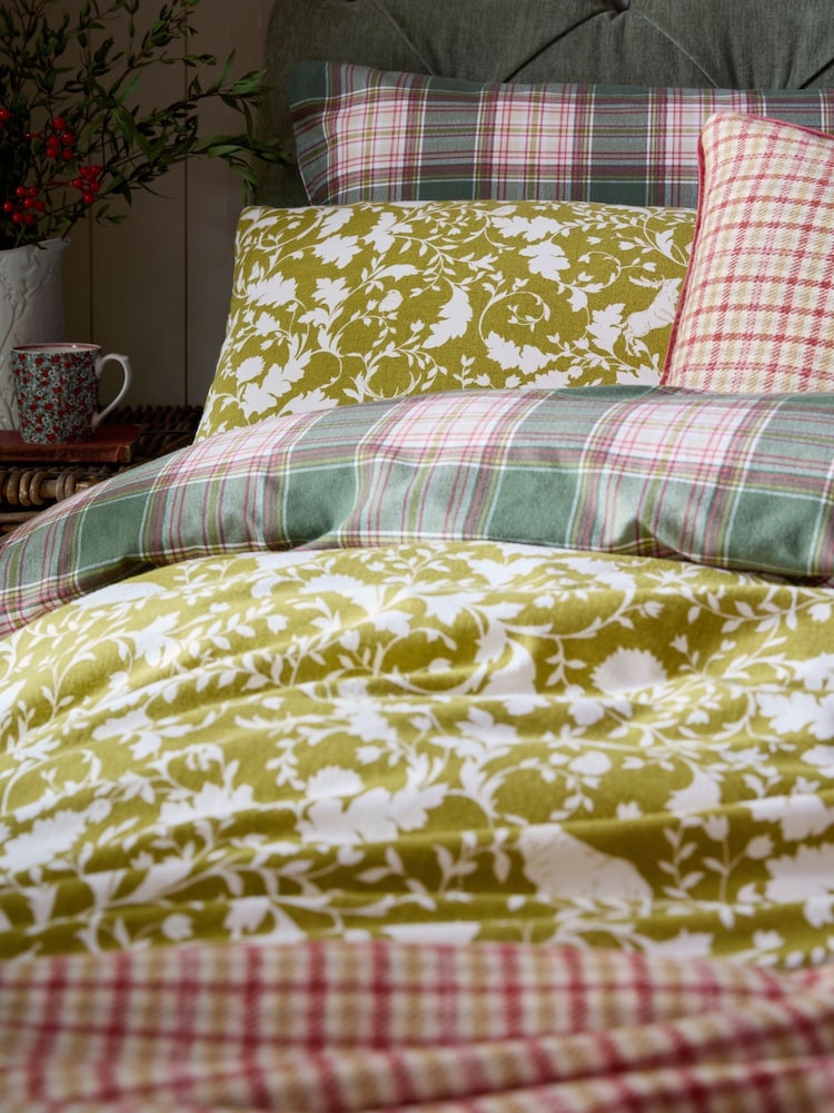 Laura Ashley Olive Green Litten Duvet Cover and Pillowcase Set - Image 2 of 5