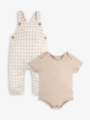 Бежевый - The Little Tailor Baby Green Woven Dungaree and T-Shirt Set - Изображение 4 из 9