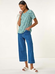 Roman Ikat Print Stretch T-Shirt - Imagen 2 de 5