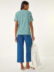 Roman Ikat Print Stretch T-Shirt - Imagen 3 de 5