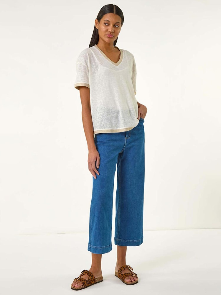 Roman Trim V-Neck T-Shirt - Imagen 2 de 5