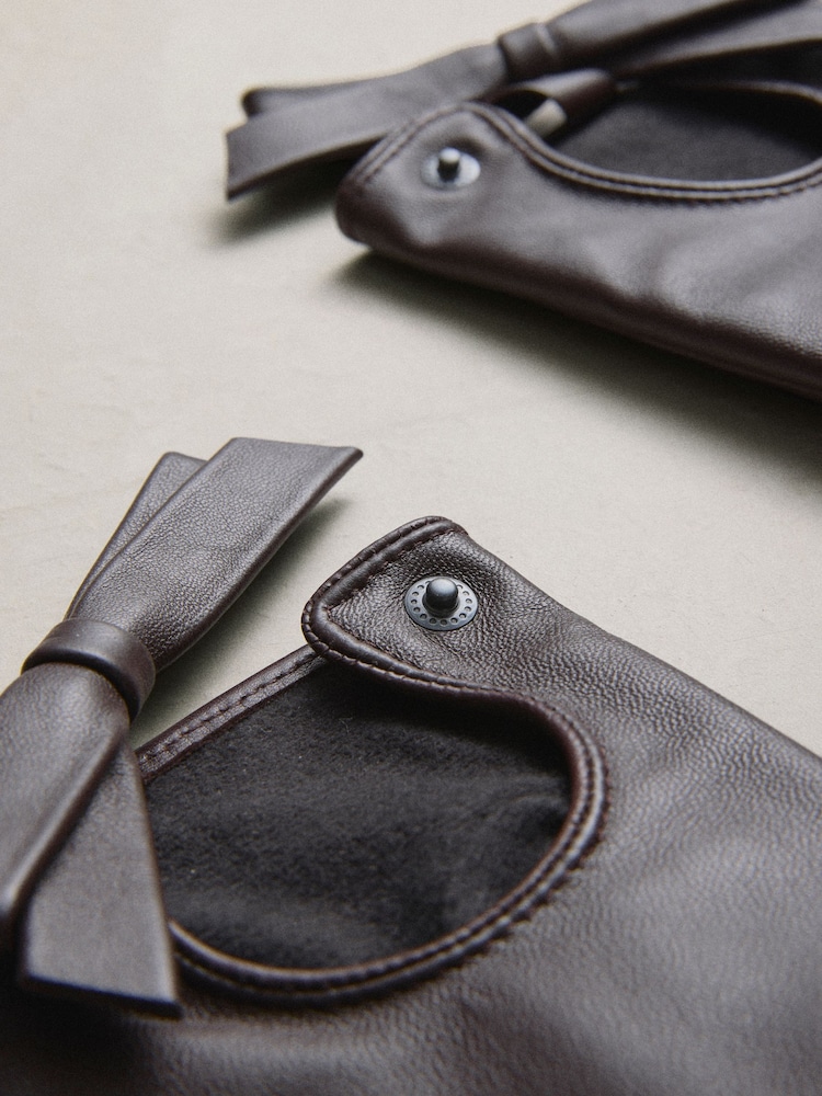 Chocolate Brown Leather Bow Gloves 1 Pair - Image 2 of 6