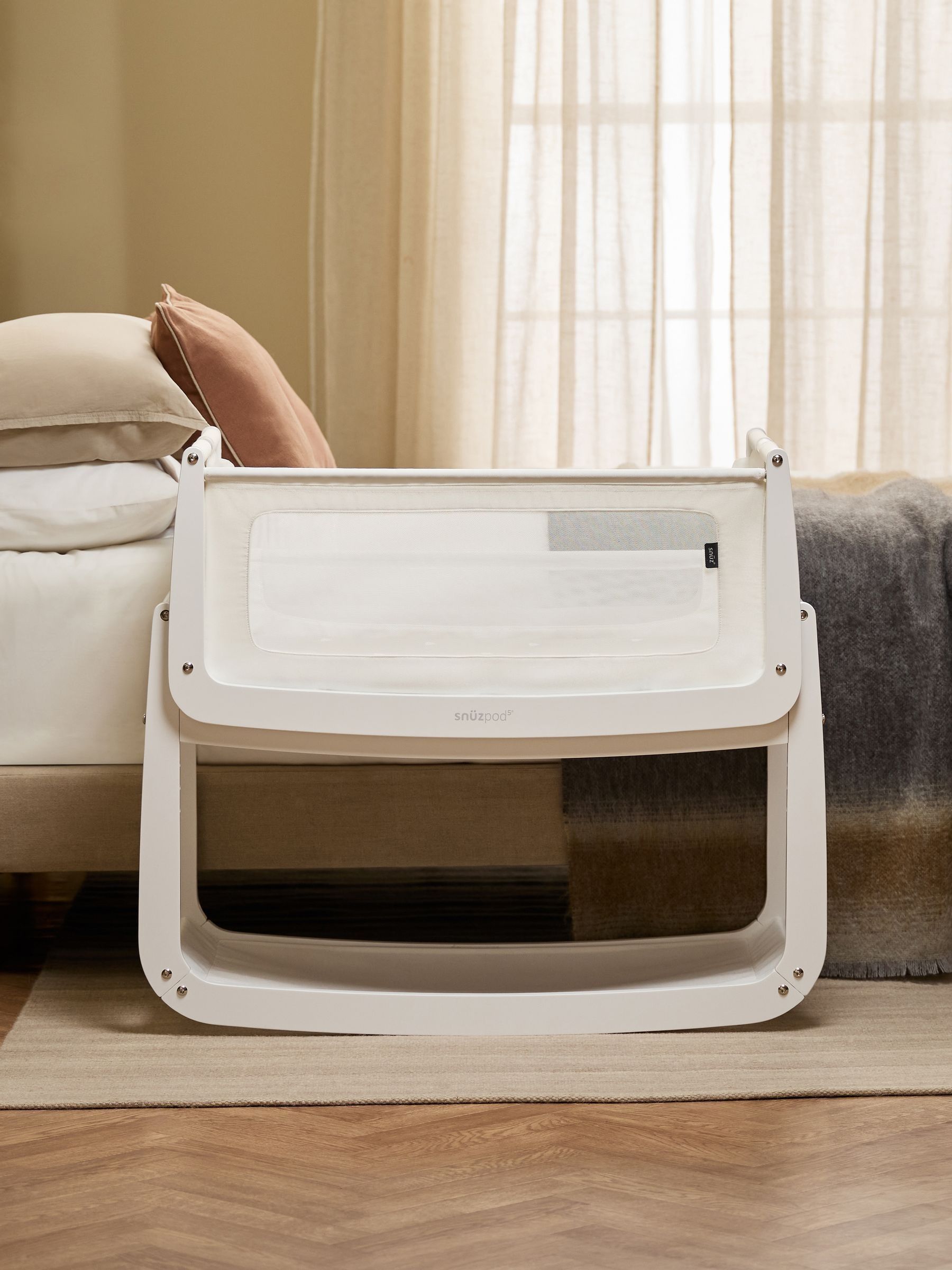 Snuz SnuzPod 5 Bedside Crib, White - Image 3