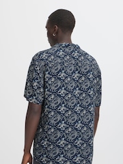 Blend Blue Crab Print Resort Short Sleeve Shirt - Image 2 of 5