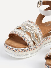 Linzi Boheme Flatform Sandals With Embellished And Sequin Front Strap - Imagen 4 de 5