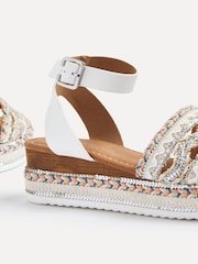 Linzi Boheme Flatform Sandals With Embellished And Sequin Front Strap - Imagen 5 de 5