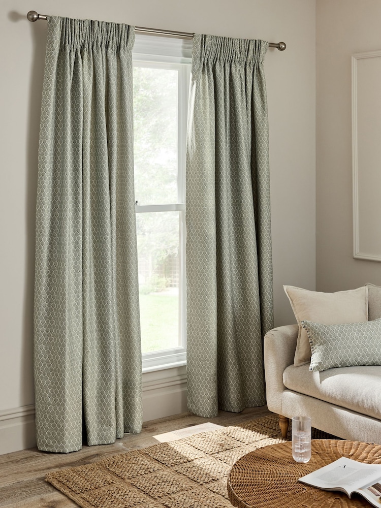 Mini Leaf Jacquard Pencil Pleat Lined Curtains - صورة 2 من 5 Mini Leaf Jacquard Pencil Pleat Lined Curtains - صورة 2 من 5