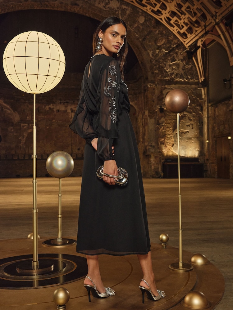 Love & Roses Black Star Embellished Long Sleeve Midi Dress - Image 5 of 5