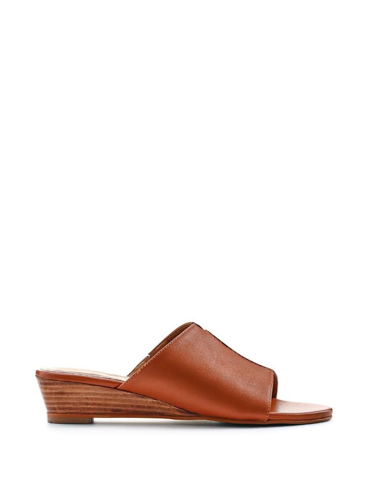 Marrón - Jones Bootmaker Jocelyn Leather Wedge Heel Mules - Imagen 2 de 5 Marrón - Jones Bootmaker Jocelyn Leather Wedge Heel Mules - Imagen 2 de 5