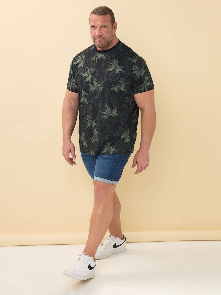 أخضر - BadRhino Big & Tall Camouflage Leaf Print 100% Cotton T-Shirt - صورة 2 من 6