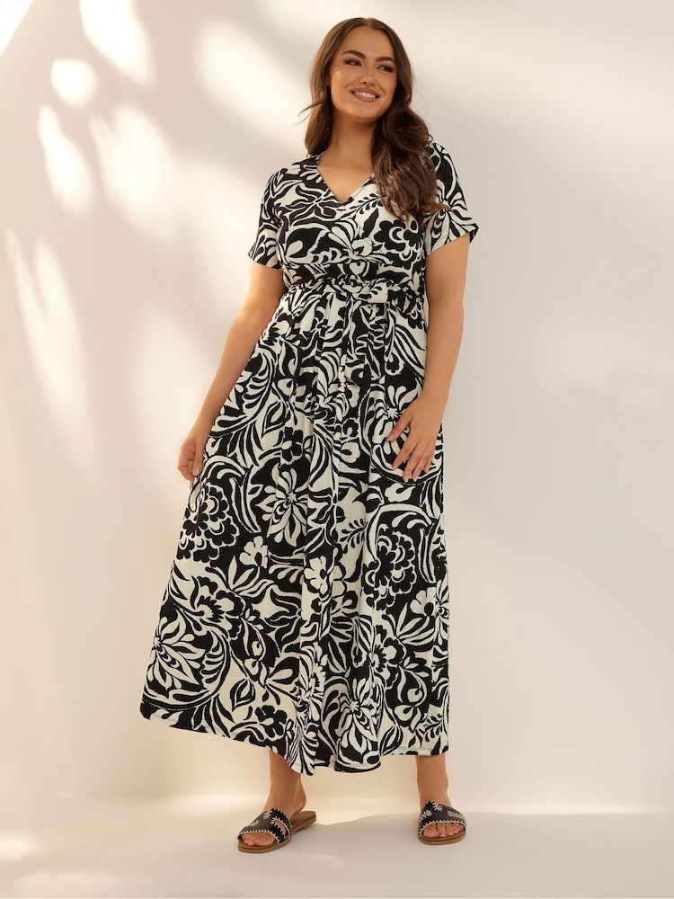 Yours Curve Black Floral Wrap Dress - Image 2 of 5