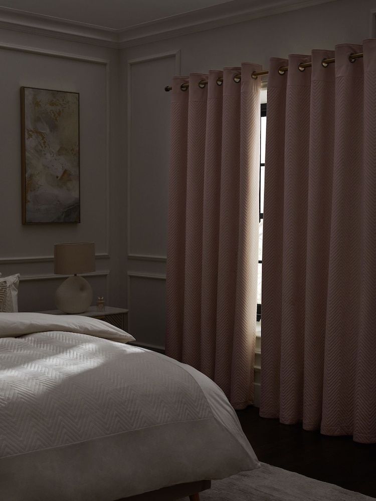 Pale Pink Madison Blackout/Thermal Eyelet Curtains - Image 3 of 6