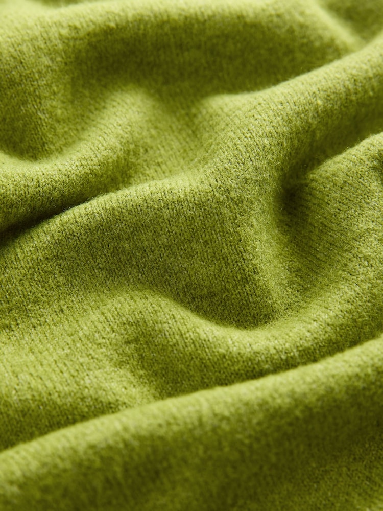 Green Super Soft Short Sleeve Knitted Top - Image 2 of 4 Green Super Soft Short Sleeve Knitted Top - Image 2 of 4