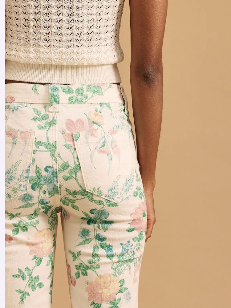 River Island White Floral Print High Rise Relaxed Flare Jeans - Image 5 of 5