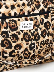 Oliver Bonas Becky Leopard Print Quilted Weekend 100% Cotton Bag - Bild 3 von 7