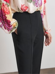 Joanna Hope Cream Capri Trousers - Image 3 of 4