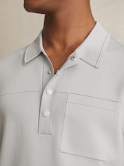 Eisgrau - Reiss Blinker Press-Stud Seam-Detail Polo Shirt - Bild 3 von 5