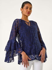 Roman Tie Neck Lace Detail Top - Bild 1 von 5