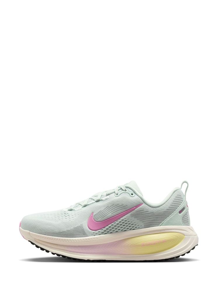 Nike Green Vomero 18 Road Running Trainers - Image 2 of 10