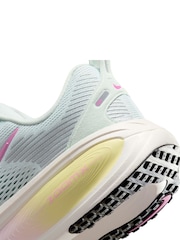 Nike Green Vomero 18 Road Running Trainers - Image 9 of 10