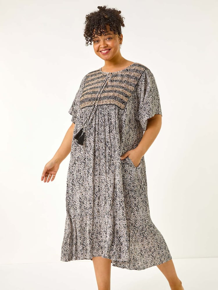 Roman Black Curve Tassel Trim Printed Dress - Image 2 of 5