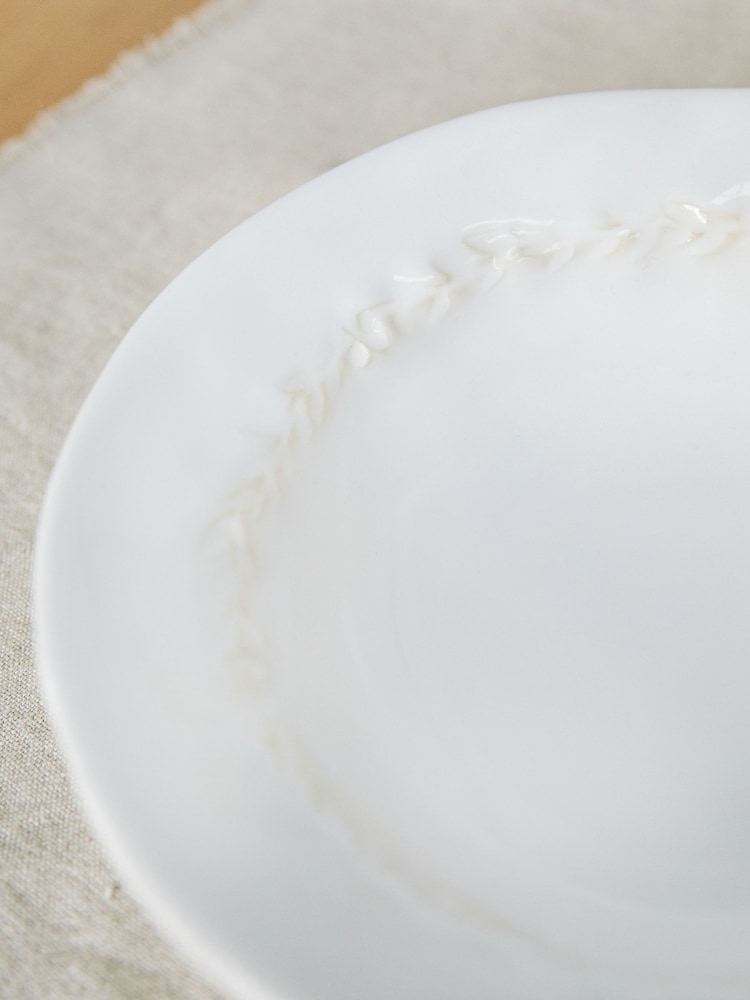 Garden Trading Set of 4 White Overton Side Plates - Image 2 of 3