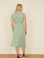 Yumi Green Ditsy Print Midi Tea Dress - Image 4 of 5