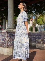 Yumi Cream Border Print Maxi Dress - Image 2 of 5