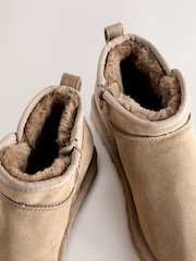 Camurça Taupe Neutral - Botas Forever Comfort ® com forro de pele sintética e repelente à água - Imagem 4 de 5
