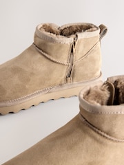 Camurça Taupe Neutral - Botas Forever Comfort ® com forro de pele sintética e repelente à água - Imagem 5 de 5